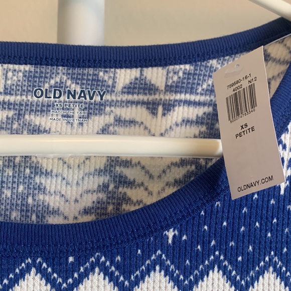 Old Navy Holiday Top - XS petite - Picture 2 of 3